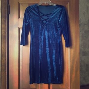 Velvet body con dress